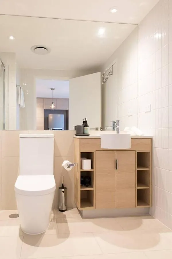 Modern Comfort Close To Beach, Casino, And Shopping Gold Coast Apartmán